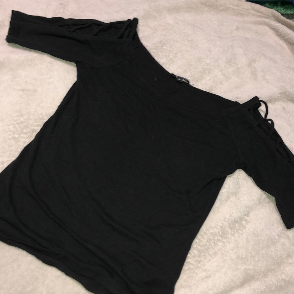 Ripped shoulder t-shirt